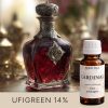 Luxuriöser Parfümflakon mit roter Flüssigkeit.