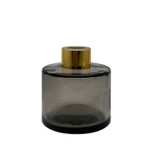 Runder Duftdiffusor Rauchschwarz Transparent 100 ml – Gold – Produktansicht