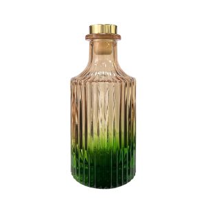 Geriffelter Duftdiffusor – Orange-Grün ombre 200 ml – Gold – lackierte Diffusorflasche, Produktansicht
