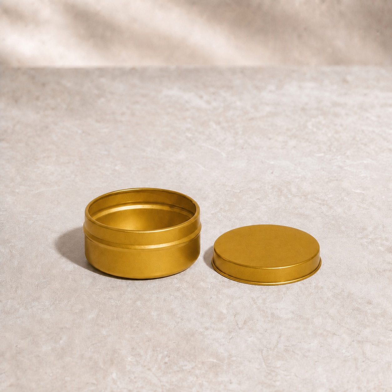Metalldose 64 × 42 in Gold für Kerzen – Produktfoto
