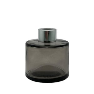Runder Duftdiffusor Rauchschwarz Transparent 100 ml – Silber – Produktansicht