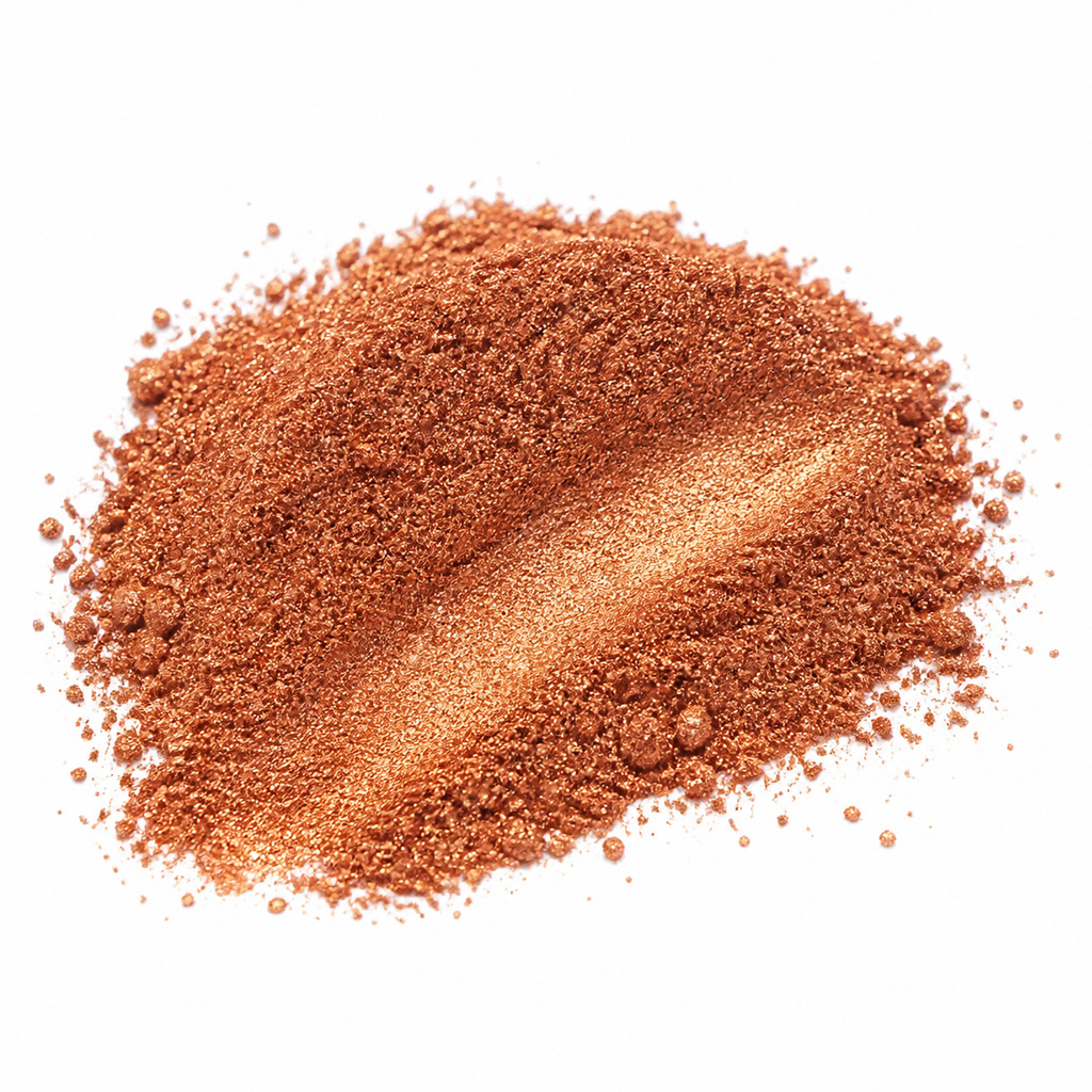 Perlglanzpigment Super Flash Brown – loses Perlglanzpigment-Pulver auf weißem Hintergrund